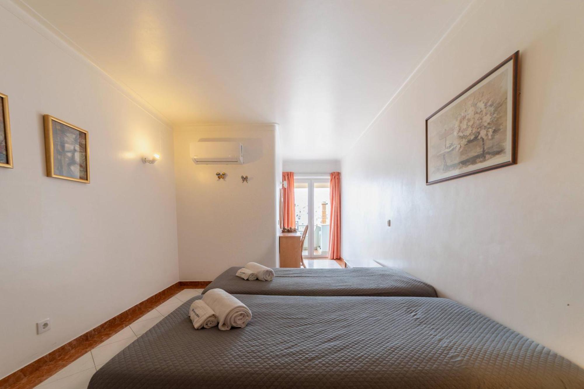 Colibri By Hellovacations Apartment อัลบูเฟรา ภายนอก รูปภาพ